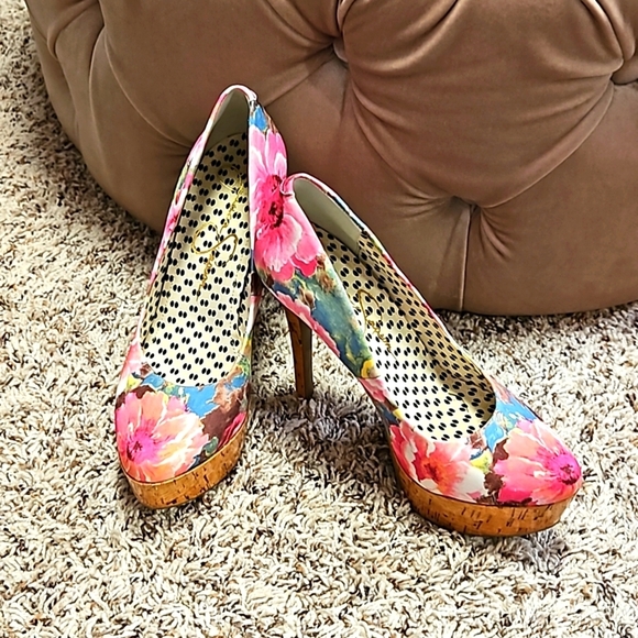 Jessica Simpson Shoes - Jessica Simpson Floral Platform Heels
